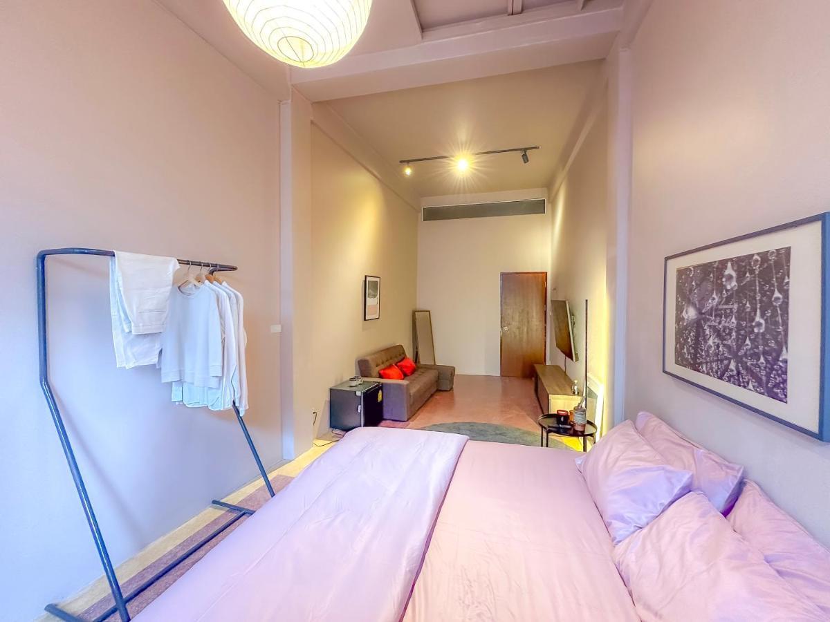 Cozy Room At The Coffee Store Charoenkrung Bangkok Bagian luar foto